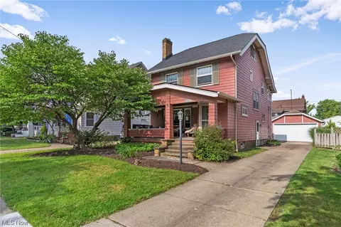 2160 Mckinley Ave, Lakewood, OH 44107