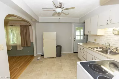 479 Olivet Dr, Elyria, OH 44035 photo 7