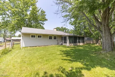 479 Olivet Dr, Elyria, OH 44035 photo 18