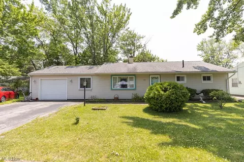 479 Olivet Dr, Elyria, OH 44035 photo 1