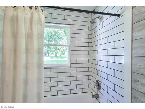 5907 Kellar Rd, New Franklin, OH 44319 photo 16