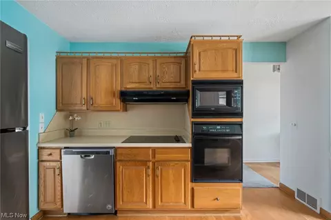 720 Charldon Ave SW, Massillon, OH 44646 photo 10