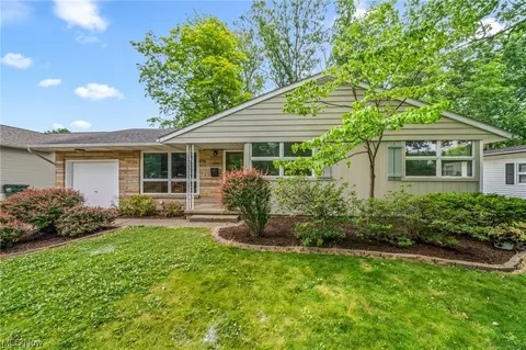 720 Charldon Ave SW, Massillon, OH 44646 photo 1