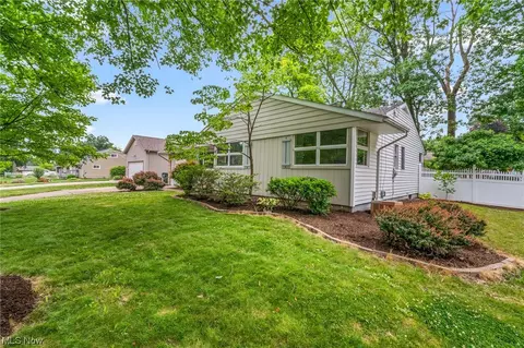 720 Charldon Ave SW, Massillon, OH 44646 photo 2