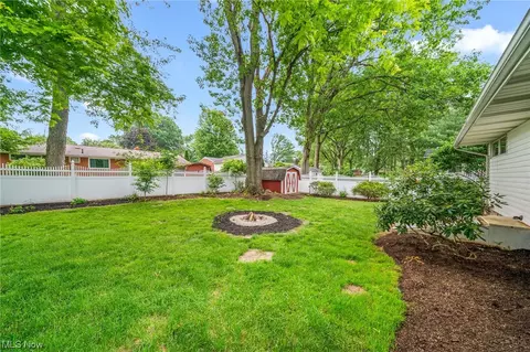 720 Charldon Ave SW, Massillon, OH 44646 photo 3