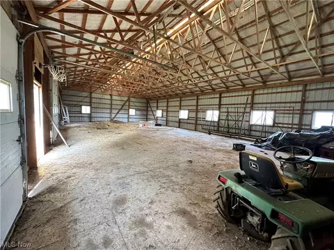11101 County Road 6, Killbuck, OH 44637 photo 3