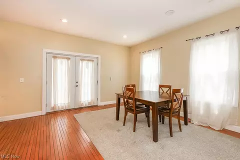 172 Beech St, Berea, OH 44017 photo 8