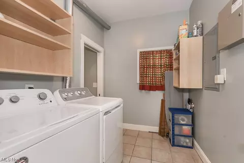 172 Beech St, Berea, OH 44017 photo 14