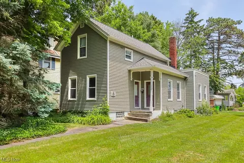 172 Beech St, Berea, OH 44017 photo 1
