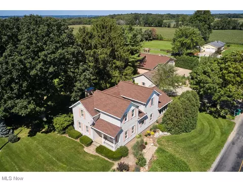 9626 Guilford Rd, Seville, OH 44273