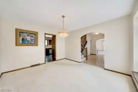 305 Simich Dr, Seven Hills, OH 44131 photo 22