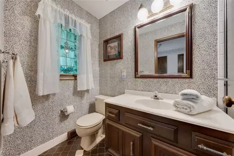 305 Simich Dr, Seven Hills, OH 44131 photo 26