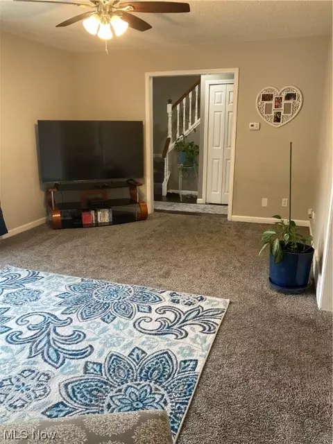 409 Windsor Dr, Elyria, OH 44035 photo 8