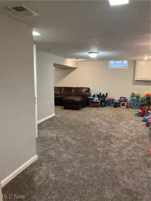 409 Windsor Dr, Elyria, OH 44035 photo 21