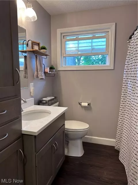 315 Monroe St, Dover, OH 44622 photo 12
