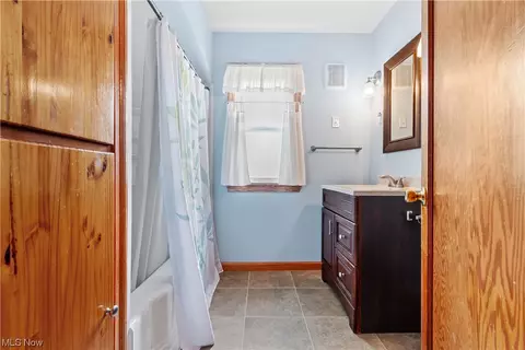 209 E 14th St, Dover, OH 44622 photo 14
