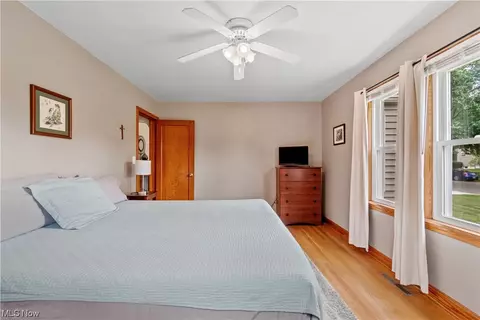 209 E 14th St, Dover, OH 44622 photo 11