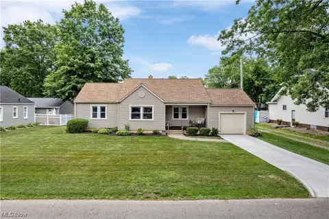209 E 14th St, Dover, OH 44622 photo 28