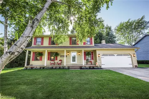 6280 Colleen Dr, Concord, OH 44077