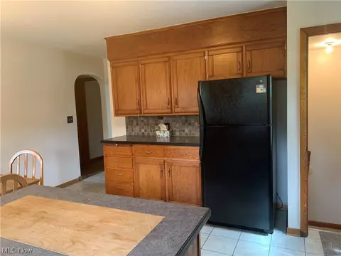 4523 Jaeger Rd, Lorain, OH 44053 photo 4