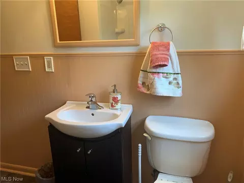 4523 Jaeger Rd, Lorain, OH 44053 photo 6