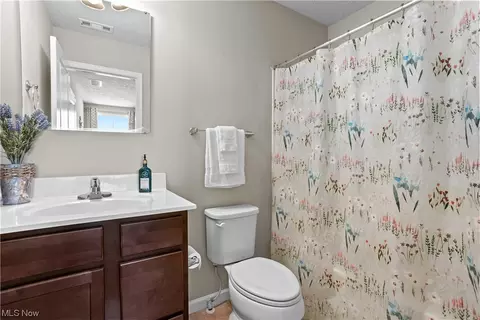 213 Fairfield Dr, Elyria, OH 44035 photo 16
