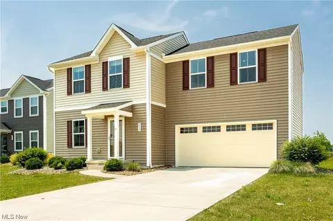 213 Fairfield Dr, Elyria, OH 44035 photo 1