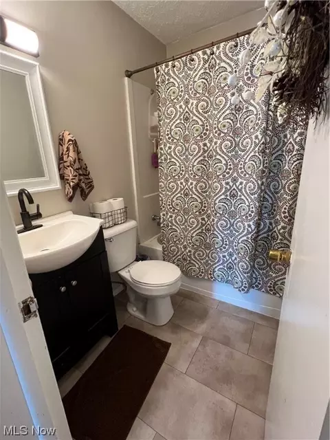 1504 Gladding Ave, Ashtabula, OH 44004 photo 19