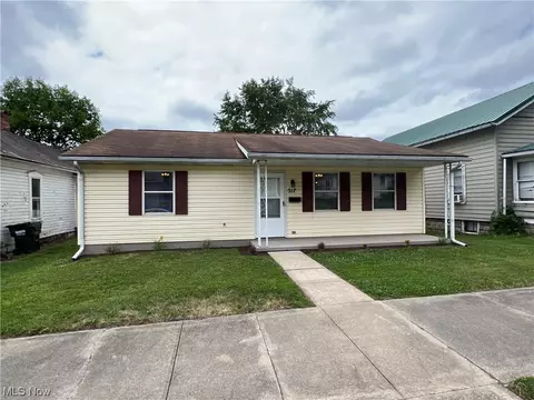 517 N 3rd St, Dennison, OH 44621 photo 1