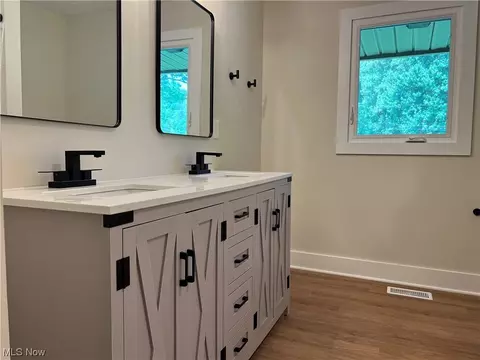 34905 Mcafee Dr, Solon, OH 44139 photo 23