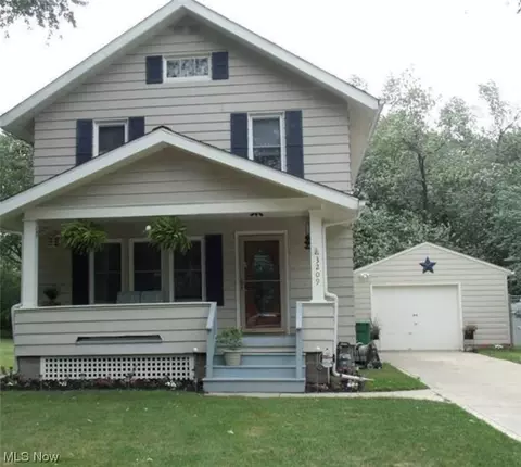 3209 Fargo Dr, Ashtabula, OH 44004