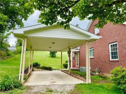 104 Wind Crest Dr, Wheeling, WV 26003 photo 4