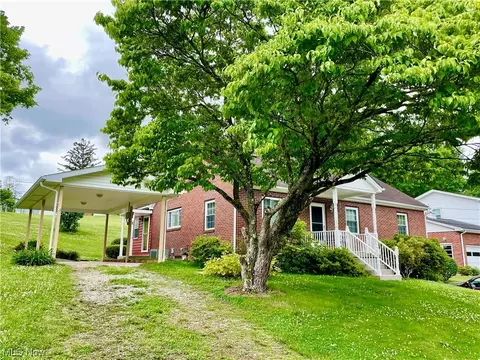 104 Wind Crest Dr, Wheeling, WV 26003 photo 2