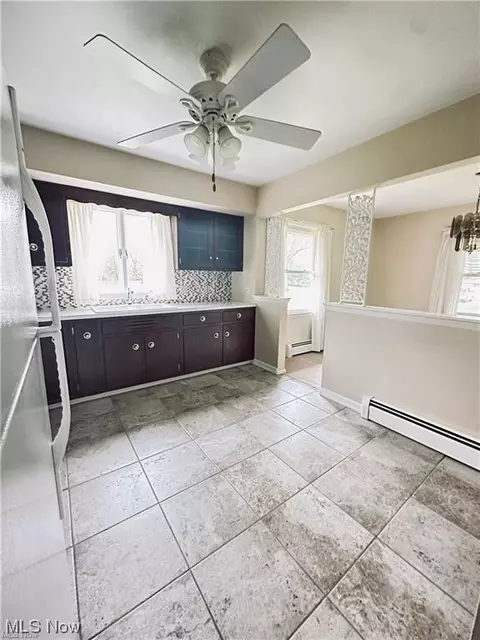 3337 S Maple Ln, Ashtabula, OH 44004 photo 9