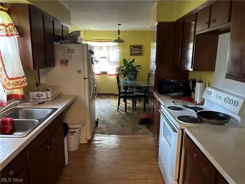 1716 West Ave, Elyria, OH 44035 photo 3
