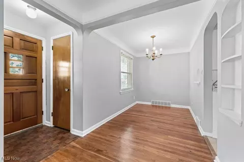 6115 Kelsey Rd, Parma, OH 44129 photo 5