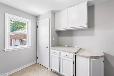 6115 Kelsey Rd, Parma, OH 44129 photo 8
