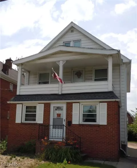 904 London Rd, Cleveland, OH 44110
