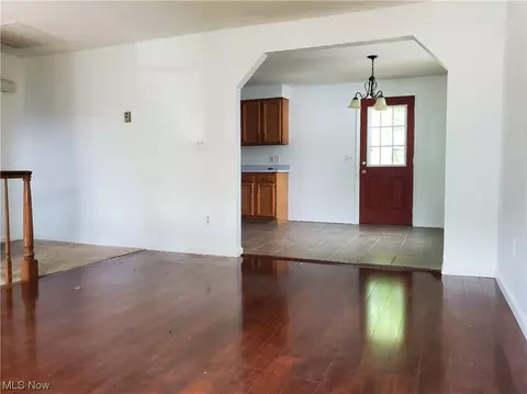 903 Tremont, Dover, OH 44622 photo 7