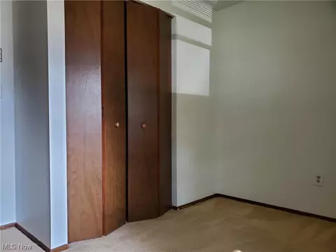 903 Tremont, Dover, OH 44622 photo 14