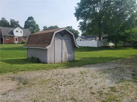 903 Tremont, Dover, OH 44622 photo 29