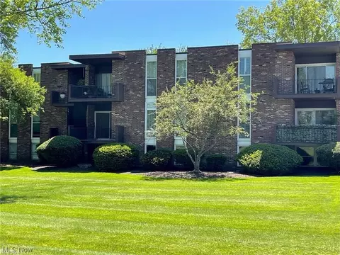 3040 North Riv, Warren, OH 44483