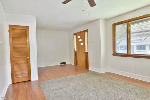 7845 2nd St, Masury, OH 44438 photo 5