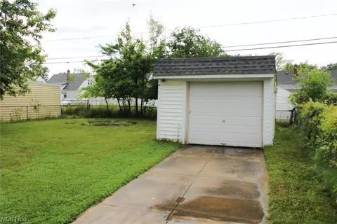 464 E 272nd St, Euclid, OH 44132 photo 24