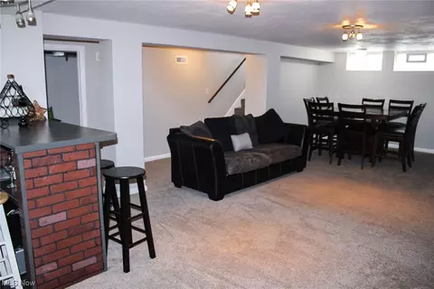 464 E 272nd St, Euclid, OH 44132 photo 21