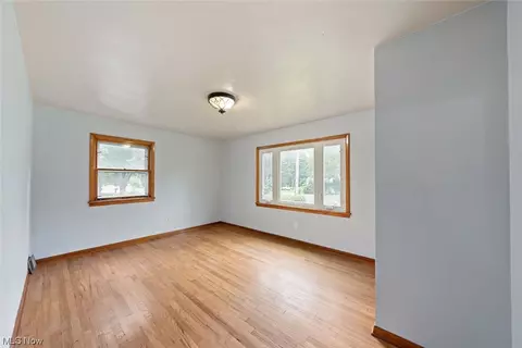 4800 Elyria Ave, Lorain, OH 44055 photo 10