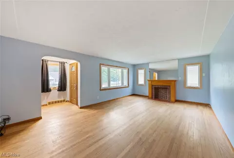 4800 Elyria Ave, Lorain, OH 44055 photo 7