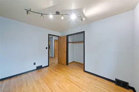 4800 Elyria Ave, Lorain, OH 44055 photo 13