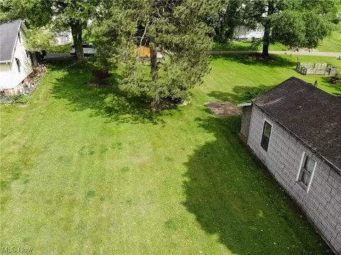 N 15th Street, Coshocton, OH 43812