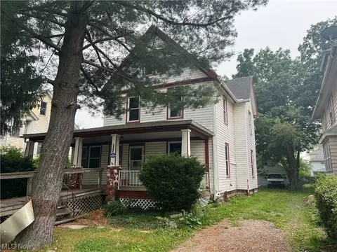 1860 E 31 St, Lorain, OH 44055 photo 3